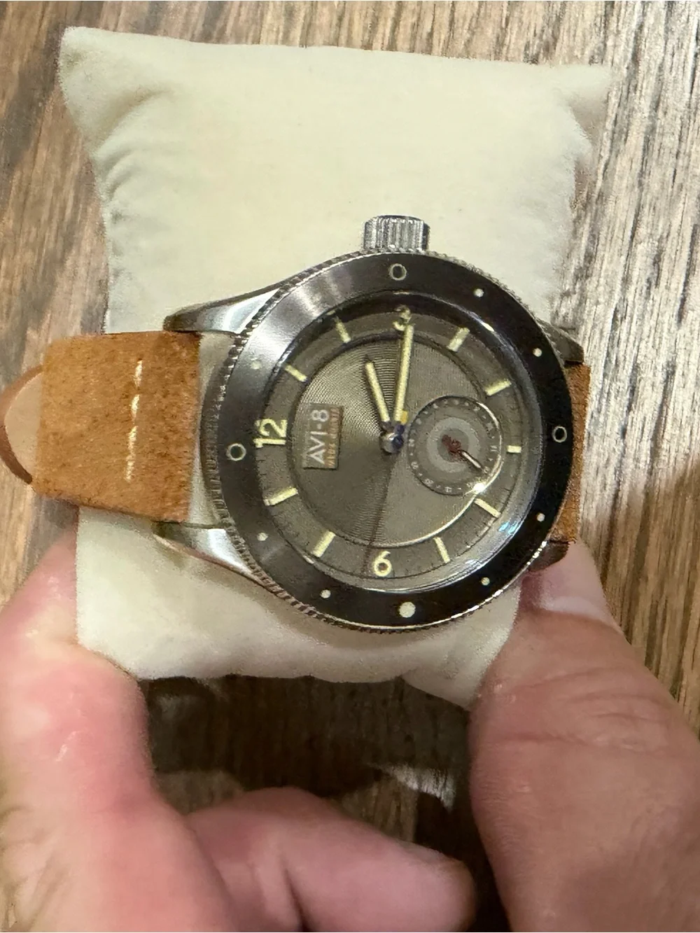 AVI-8 Men's Brown Leather Strap Pilot Watch Needs BATTERY